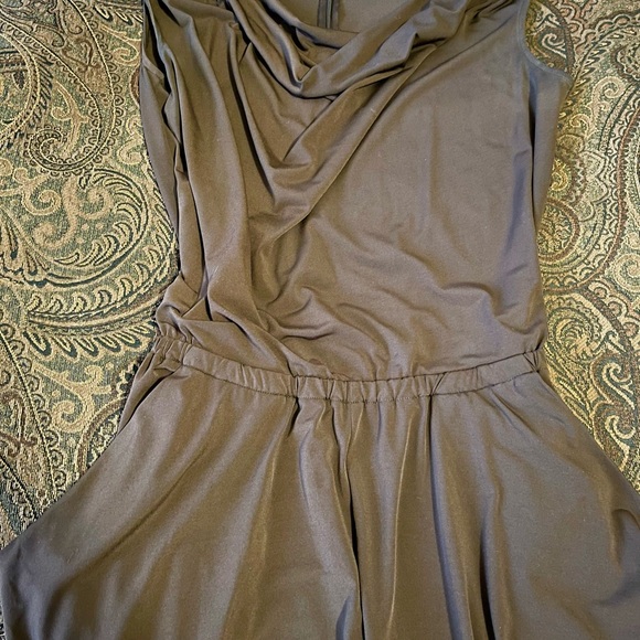 MICHAEL KORS CHOCOLATE JERSEY GOLD STUDDED JUMPSUIT ROMPER SZ LARGE - Picture 5 of 10